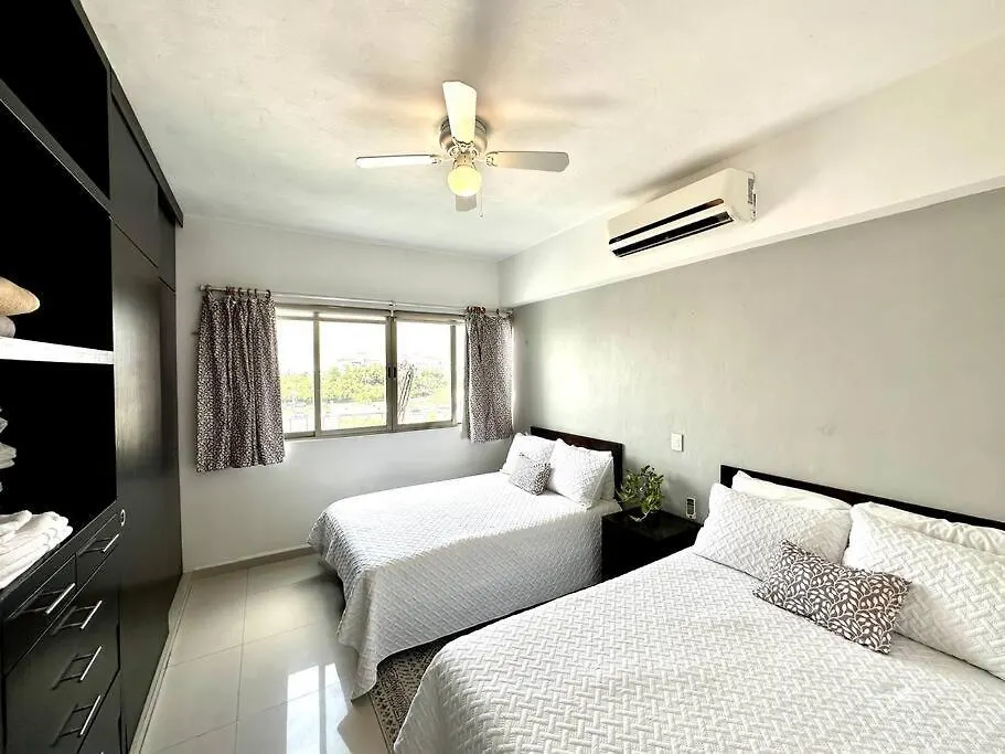 3Br Beautiful Condo With Pool Gym & Great Location Cancun