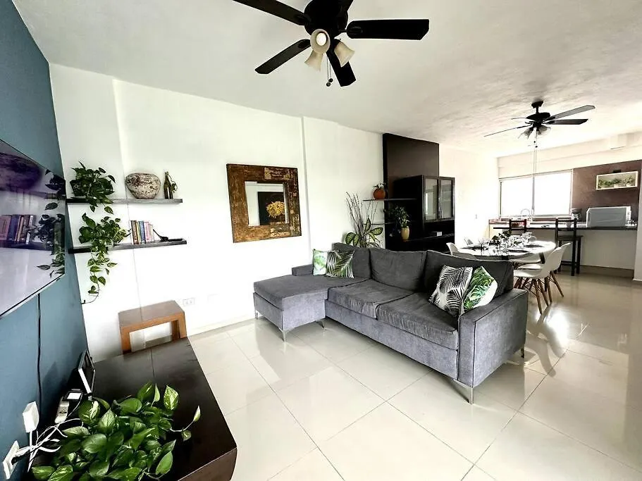 Holiday home 3Br Beautiful Condo With Pool Gym & Great Location Cancun